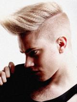 Mens Medium Blonde Hairstyle by Jamie Stevens