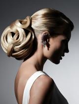 Blonde Glamourous Hairstyle by Alexandre de Paris