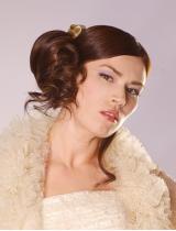   Glamourous Hairstyle by Racoon Intl